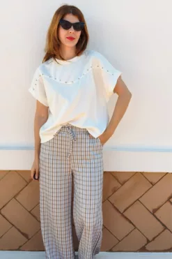 Camiseta Manga Corta Tachuelas Blanca