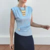 Camiseta Hombrera Detalle Dorado Celeste