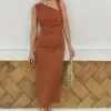 Vestido Fruncido Escote Asimétrico Caldera