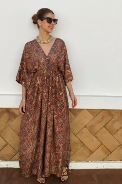 Vestido Diosa Manga Cachemir Rojo Vino