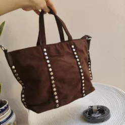 Bolso Tachuelas Chocolate